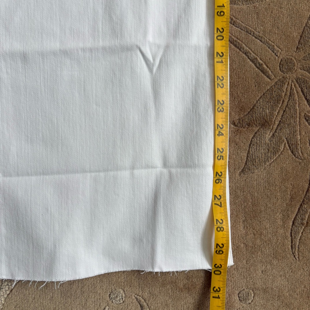 NWT, Tall J Crew White Slim Wide Leg Jeans w/ Raw Hem. Size 31 Tall, 30” inseam - Picture 12 of 12